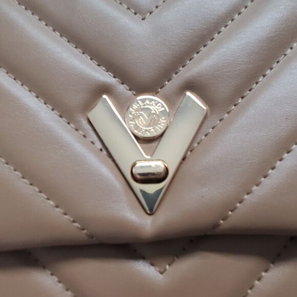 Valentino Orlandi Taupe Quilted Lg Crossbody Bag Chain Strap Vegan Leather NWT - Picture 6 of 6